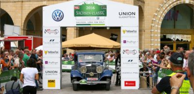 Horch bei der Zieleinfahrt in Chemnitz zur sachsen Classic 2016.