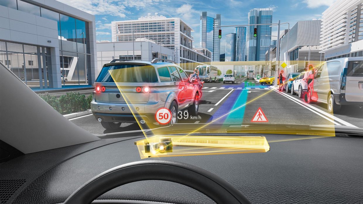 Head-Up-Displays halten Einzug ins Auto. Das sächsische Unternehmen Unicontrol unterstützt mit Softwareentwicklungen den Trend zu Displaylösungen mit mehr Funktionalitäten.