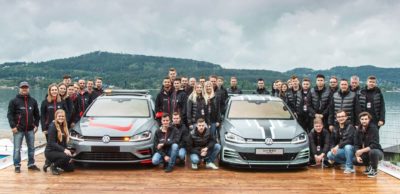 Premiere für die Showcars Golf Variant FighteR (l.) und Golf GTI Aurora zum GTI-Treffen am Wörthersee. Entwickelt und gebaut haben die Fahrzeuge VW-Azubi-Teams aus Zwickau und Wolfsburg.