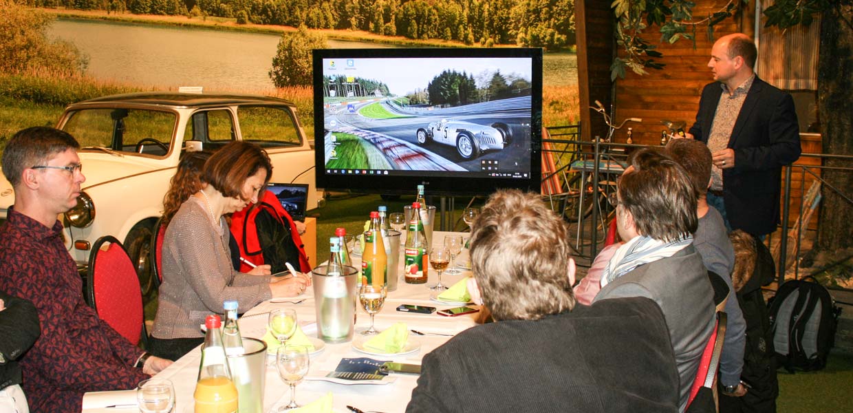 Zwischen dem August Horch Museum und Volkswagen Sachsen gibt es viele Berührungspunkte. Die Partnerschaft beider Einrichtungen war Thema eines Pressetermins Anfang Februar 2020 im Zwickauer Museum.