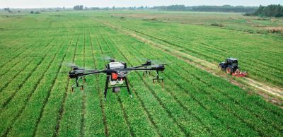 Multicopter werden heute bereits in der Landwirtschaft eingesetzt. Die Entwicklung von gewerblichen Drohnen und Flugtaxis sowie weiteren Neuheiten für die Mobilität in der Luft soll das Kompetenzzentrum autonomes und elektrisches Fliegen befördern, das auf dem Verkehrslandeplatz Kamenz entsteht.