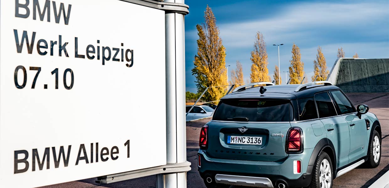 Das Leipziger BMW-Werk wird ab 2023 den neuen Mini Countryman sowohl mit Verbrennungsmotoren als auch mit reinem E-Antrieb bauen. Die E-Antriebskomponenten für den Mini und für BMW-Modelle werden ebenfalls im Werk produziert.