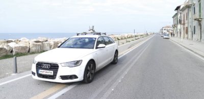 Intenta-Teams sind normalerweise jährlich tausende Kilometer in komplett ausgestatteten Testfahrzeugen unterwegs, um die Software-Komponenten für assistiertes und automatisiertes Fahren zu erproben und daraus sicher funktionierende Systeme zu generieren. Während der Pandemie können solche Tests nur eingeschränkt durchgeführt werden. Die generelle Herausforderung bleibt daher die Aufrechterhaltung der Arbeit unter Corona-Bedingungen.