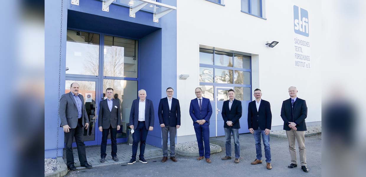 Der neue Vorstand des STFI (v.l.n.r.): Dr. Jenz Otto, Dr. Hagen Hohmuth, Andreas Berthel (Vorsitzender), Thomas Lindner, Eckhard Bräuninger, Thomas Pilz, Prof. Markus Michael (2. Stellvertreter) Alexander Battel (1. Stellvertreter).